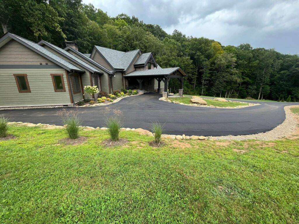 paving contractor waynesville